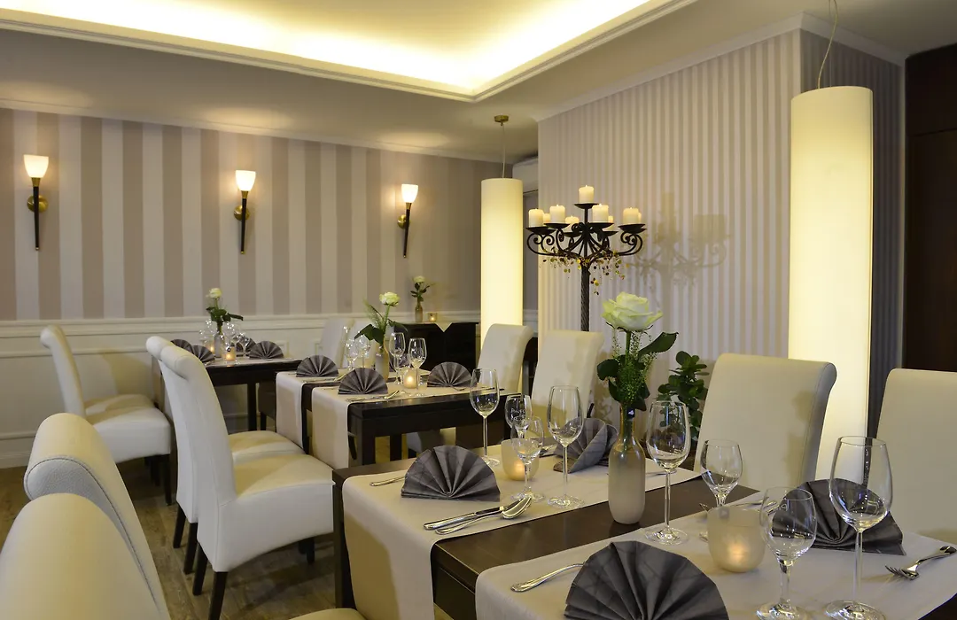 Hotel Caroline Mathilde-1